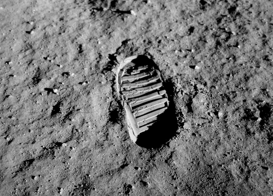 empreinte du premier pas humain sur la Lune