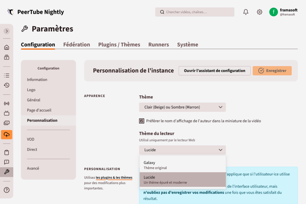 Capture d'écran de la page d'administration de personnalisation de la plateforme.Le menu déroulant pour choisir le thème du lecteur est activé et montre deux thèmes : Galaxy et Lucide. Lucide est le thème sélectionné.