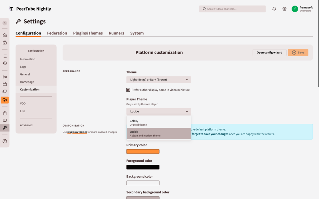 Screenshot of the platform's customization administration page. The drop-down menu for selecting the player theme is enabled and shows two themes: Galaxy and Lucide. Lucide is the selected theme.