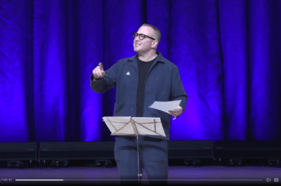 Capture écran conférence de Cory Doctorow "L'internet post-étatsunien"